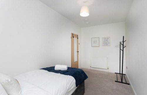 Contractors Stay - Free Parking - Fast WiFi - Sleeps 4 - Foto 15