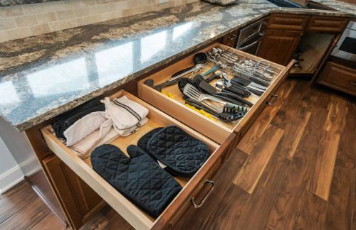 Lakefront Mansion!Close to SAC&Mahoney State Park! - Foto 48