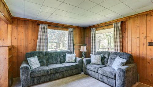 Dog Friendly: Cabin w/ Yard & Mtn Views in Cascade - Photo 5