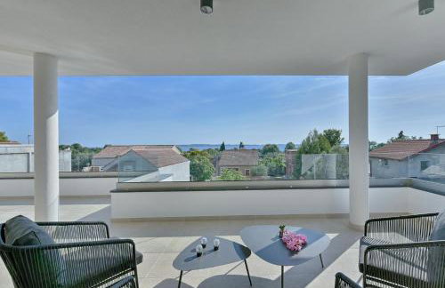 New VILLA TIHI OTOK near the beach - Photo 39