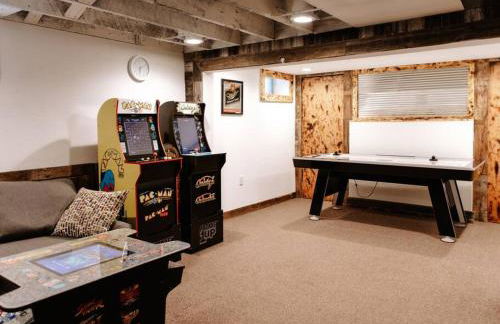 The Hermantown Hangout - Foto 20