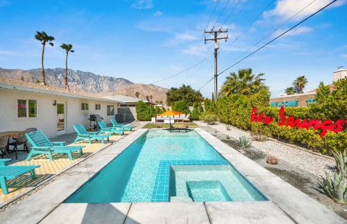 NEW Retro Escape 70's Vibes Wellness Game Room - Foto 59