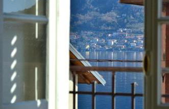 The Family Houses - Apartments with Balcony and Lake View - Foto 25