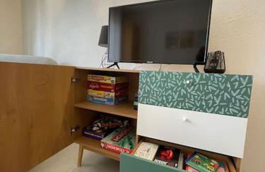 Charmant appartement cosy, terrasse proche des pistes et du centre du village - WIFI gratuit - Foto 16