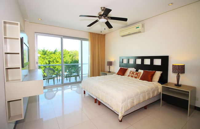 Downtown Apartment Oasis 12 - Photo 7