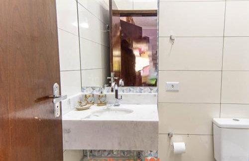 Casa Ampla em Itanhaem Com Piscina a 900m da Praia - Foto 35