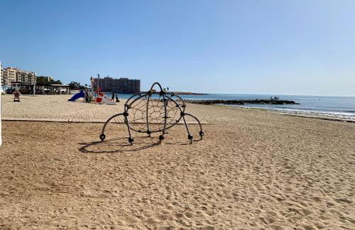 Comfortable Spacious Family House, Large Terrace and Garden, Beach and Bars - Photo 69