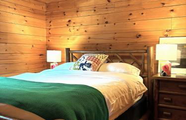 Waterfront Secluded Log Cabin - Foto 23