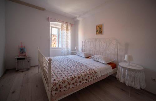 Manor house Aman - Photo 34