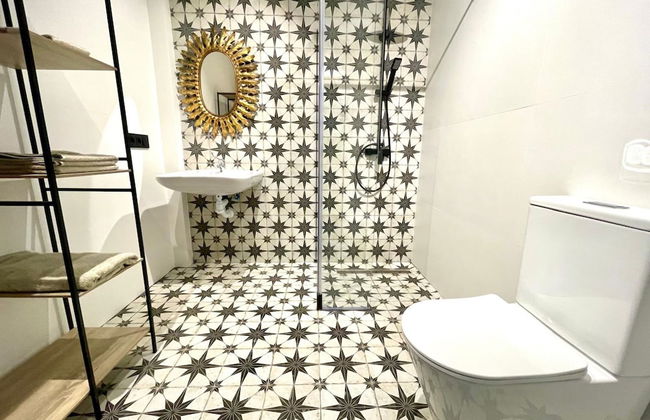 Los Angeles With 3 Bedrooms and 3 Bathrooms - Photo 13