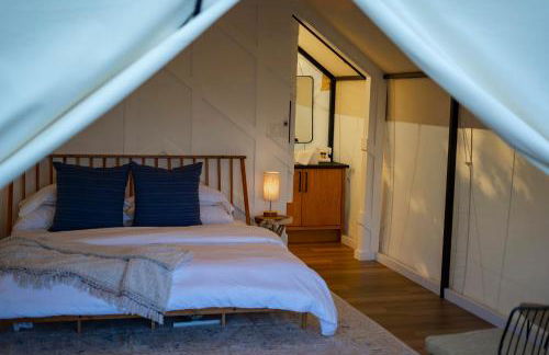 Treehouse Glamping at Pecan Haven W Hot Tub - Foto 29