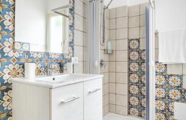 Arricàmpati Villa & Bringo Car Rental - Foto 8