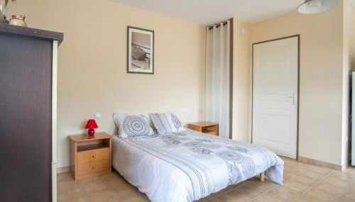 Alluring Holiday Home in Largentière with Pool - Foto 3