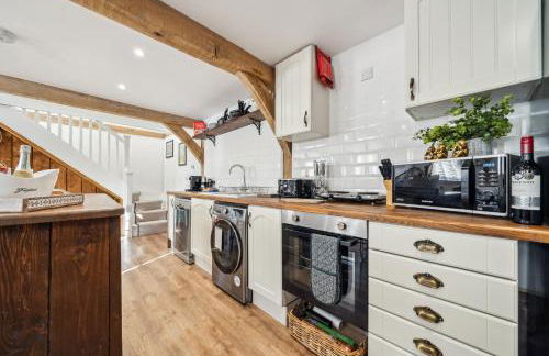 Countryside Barn with Hot Tub in New Forest - Foto 5