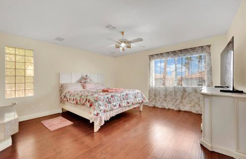 Spacious 6-bedroom house in Las Vegas - Photo 5