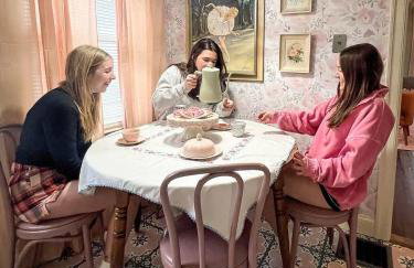 Peaches and Cream Coffee and Confetti Villa - Foto 2