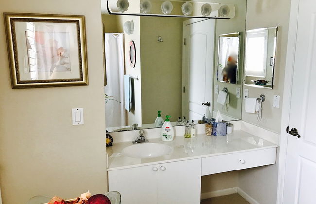 Private-Luxurious Mediterranean Villa - Photo 16