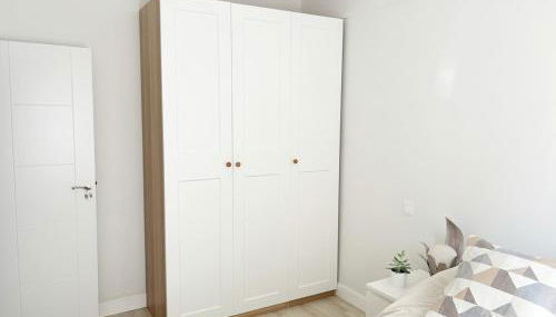 Rastro, Plaza Mayor and Madrid Río - Photo 5