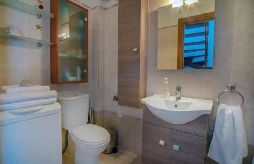 Spacious 3 bed house with sea view - Foto 7