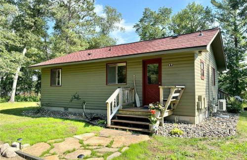 Cute Whitefish Cabin with Hot tub - Foto 3
