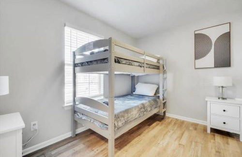 Lewisville Estate - Spacious 5BR w Game Room - Foto 36