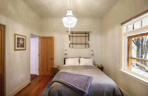 The Haven -In Town, NEWLY remodeled, Private, Stocked - Foto 10