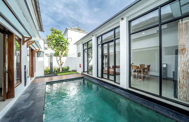 The Dewi Pererenan - Photo 1