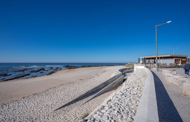 Tamargueira Beach Apartment - Photo 5