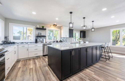 Private 4BR Estate on 11 acres, Game Room, Near Hospitals & Casino - Foto 12