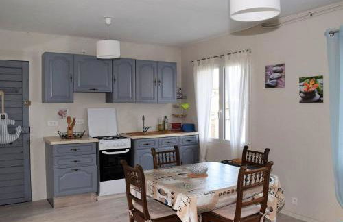 Maison à Perros-Guirec avec jardin, cour, cheminée, WIFI et proche du port de Ploumanac'h - FR-1-368-62 - Foto 2