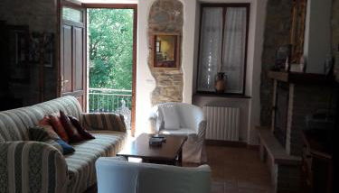 Refurbished 3 Bedroom Farmhouse in Emilia - Foto 5