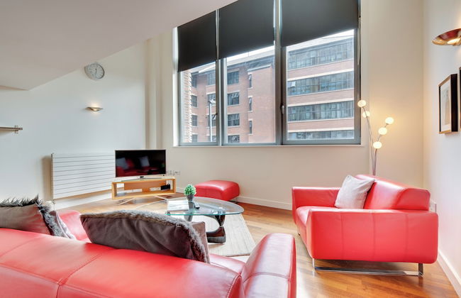 Crown Apartments By Week2Week - Photo 41