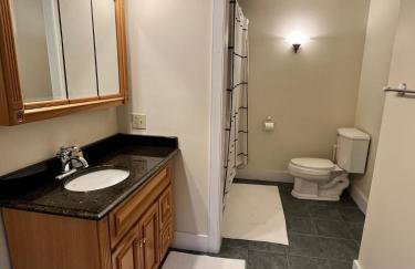 Stunning 5BR at Hunter and Windham w Oversized Deck, 5 Acres, and Mountain View - Foto 19