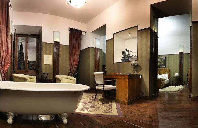 Castle in Old Town - Photo 57