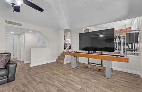 Strip-side Villa Pool, Mini Golf, Casino games - Foto 21