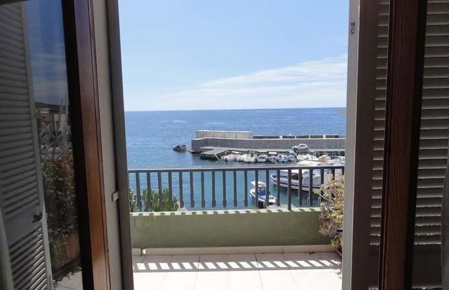 Wonderful Apartment in Front of the sea - Photo 11