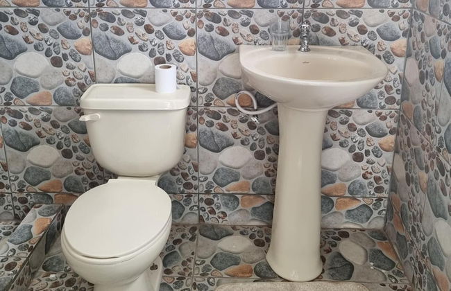 Charming 1-bed Cottage in Codrington - Foto 6