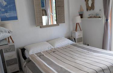 VUE MER- BEAU STUDIO - TERRASSE ABRITEE - Wi-Fi - CLIMATISATION - PARKING GRATUIT-Classé 3 étoiles - Foto 3