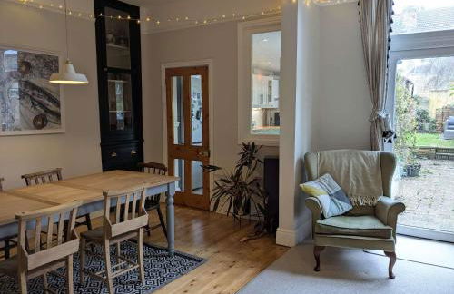 Charming 3-Bedroom House in Bristol with Garden - Perfect for Families - Foto 12