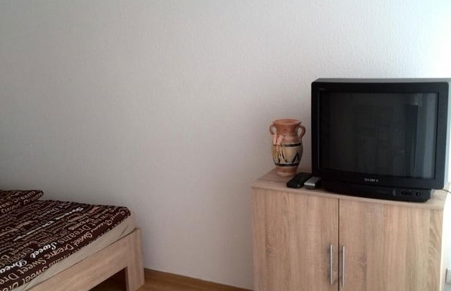 Big Apartments - Photo 25