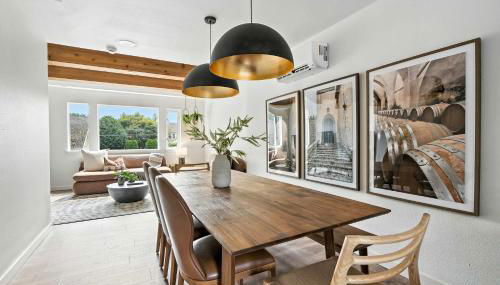 The Adelynn 5BR - Sleek - Spacious - Walkable - Photo 3