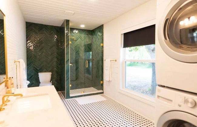 The Mod Poppy Large Home 10 Minutes From it all - Foto 26