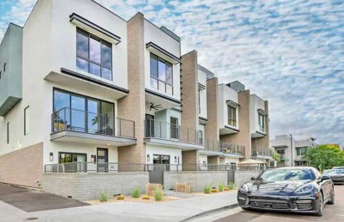 Perfect Friends Escape in Old Town Scottsdale with Resort Pool Access and Roof Deck! - Foto 36