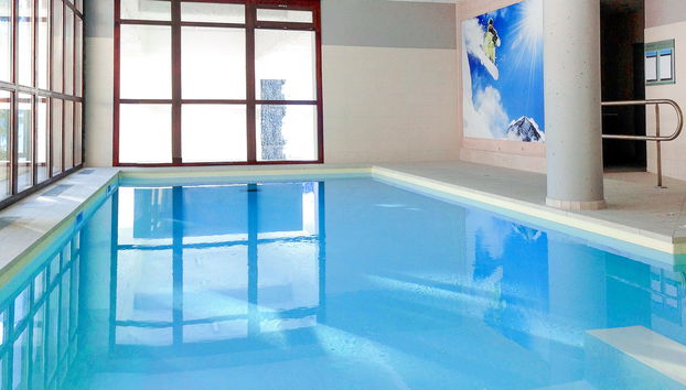 Pool Indoor