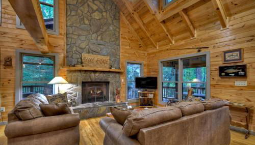 K6 Lodge Gather around the firepit soak in the hot tub and splash in the creek - Foto 3, Other