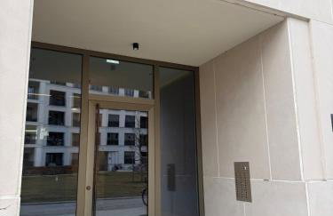 City Centre Roof Terrace Penthouse with Parking - Photo 31