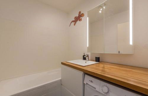 Spacious apartment with balcony and parking - Foto 14