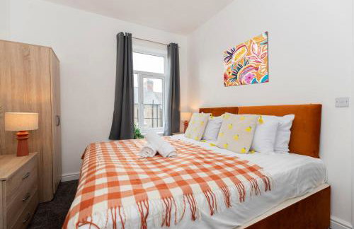 2-Bed House•Free Parking•WiFi•Long Stays Welcome - Photo 1