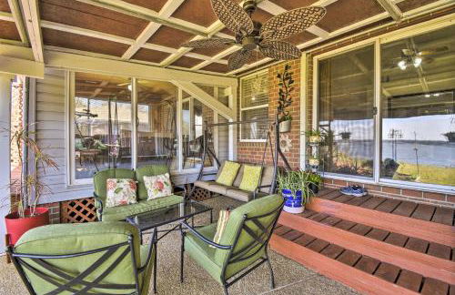 Gloucester Retreat with Backyard Oasis and Pier! - Foto 30