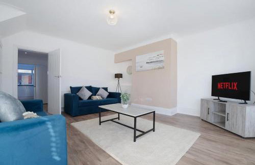 NEW! 2BR in Rowlington Terrace - Photo 1